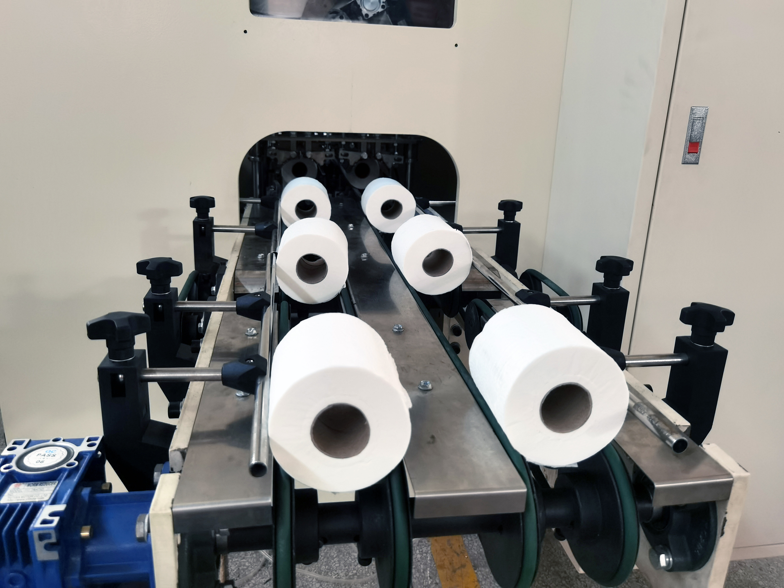 Automatic Small Toilet Paper Roll Making Machine Production Line