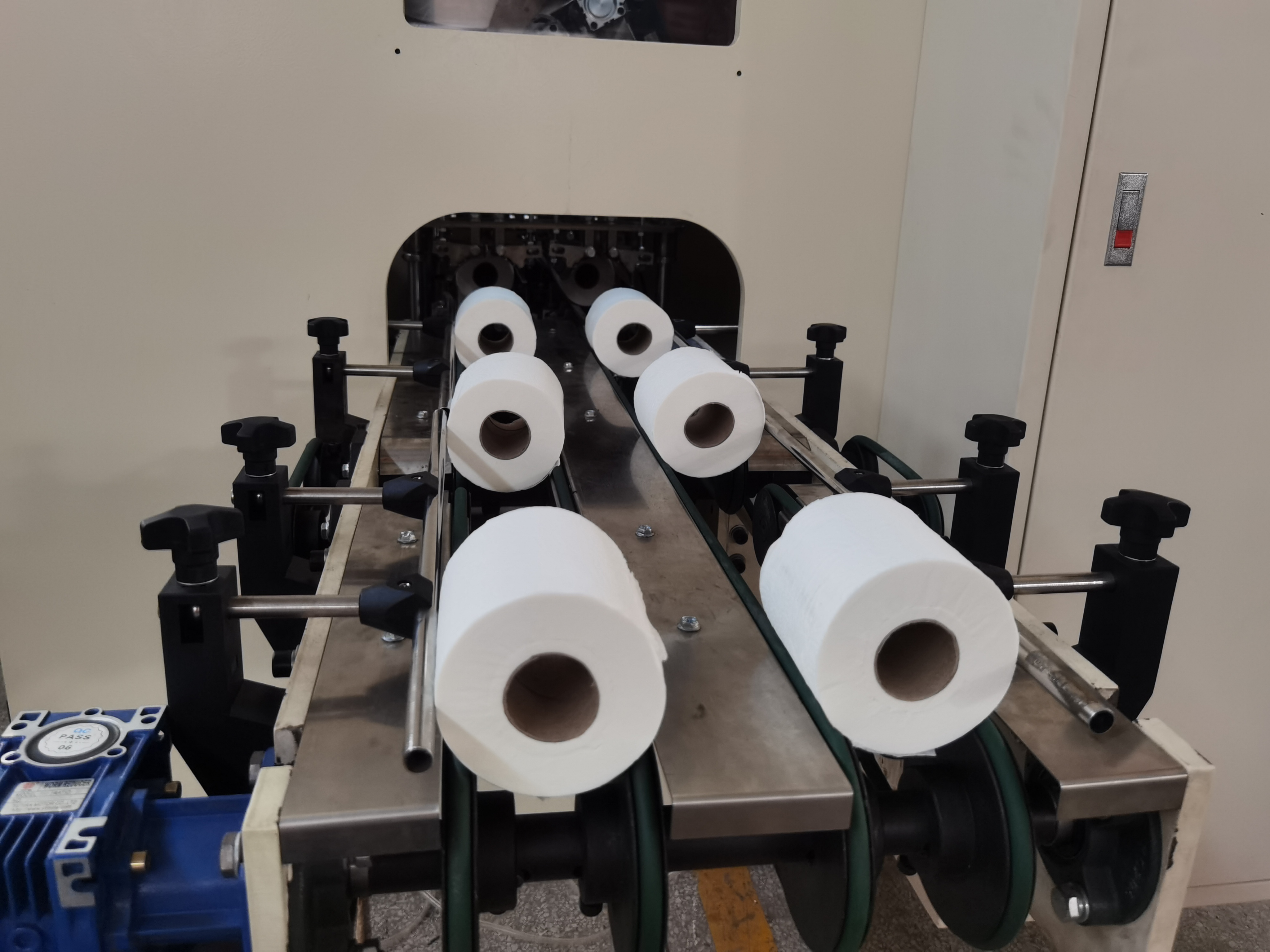  Automatic Toilet Paper Roll Log Saw Cutting Machine